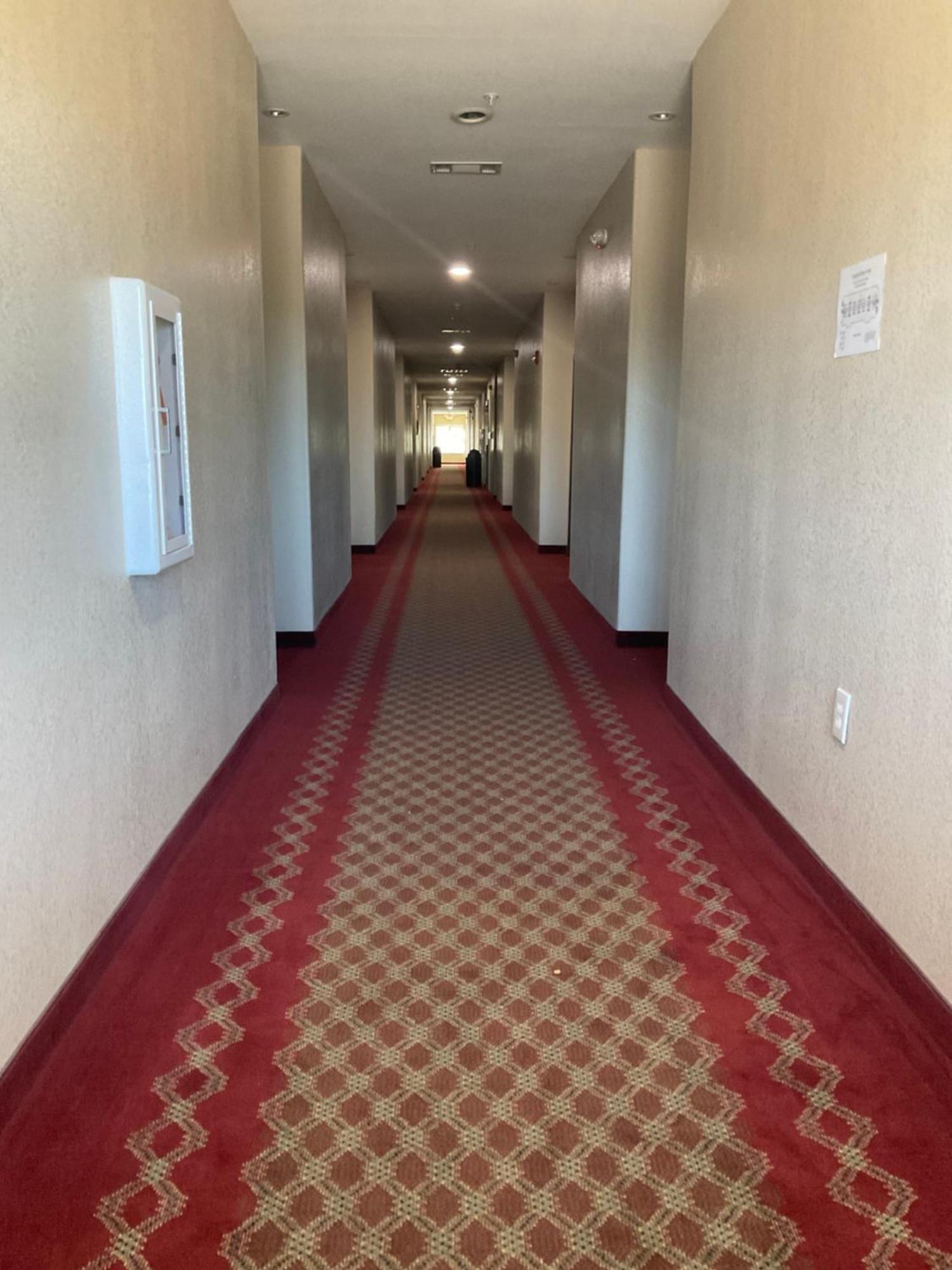 Yorktown Inn And Suites Exterior foto